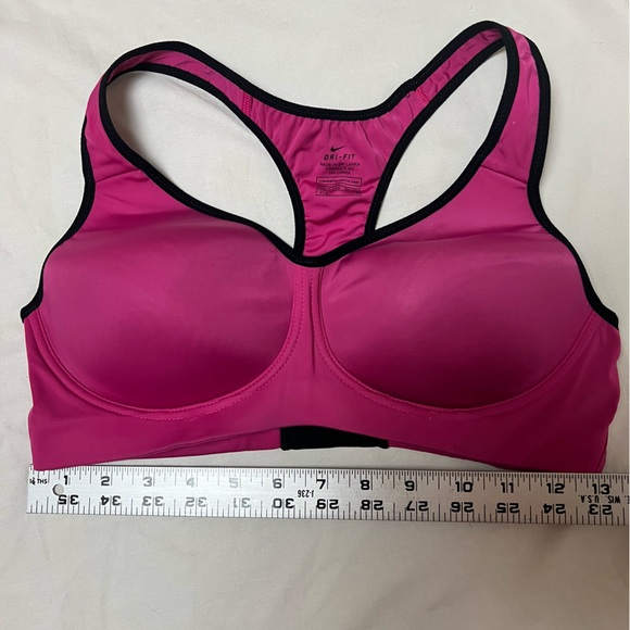 Nike | Dri Fit Padded Sports Bra Size 36B - Picture 3 of 11